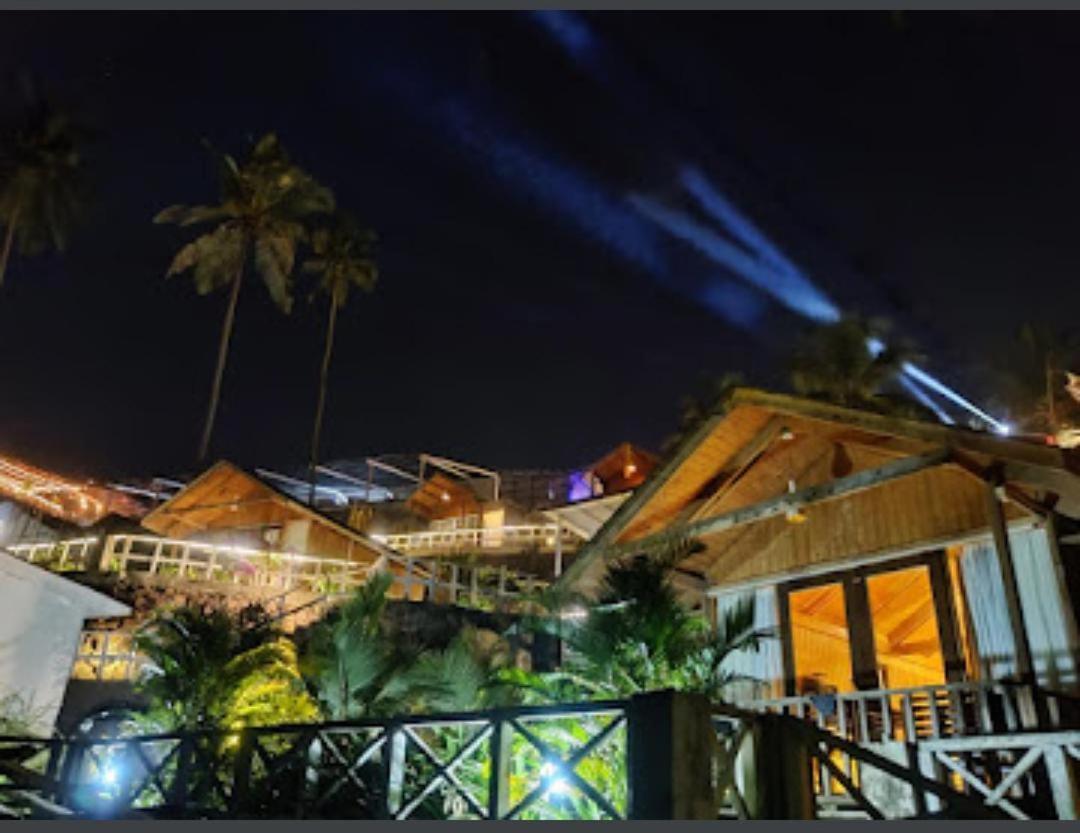 Flamingo Beach Resort GOA Extérieur photo
